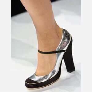 Marc Jacobs vintage Y2K | 2005 runway Silver & Black  Mary Jane heels size 38